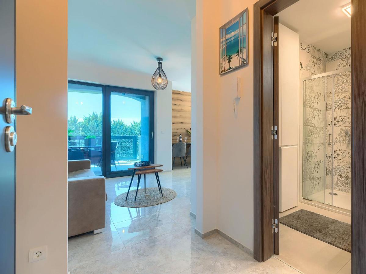 Apartment Wing 77 By Interhome Пула Екстер'єр фото